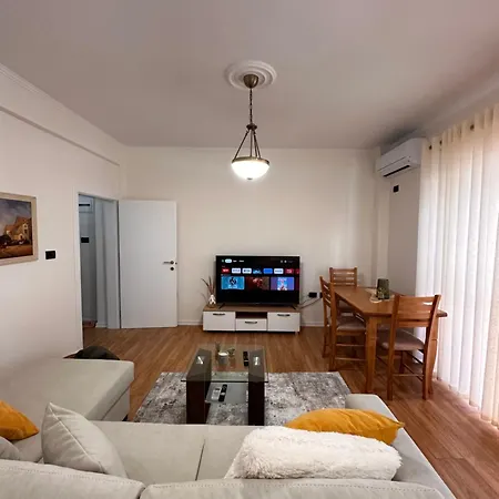Ferienwohnung The Magenta Tirana Exterior foto