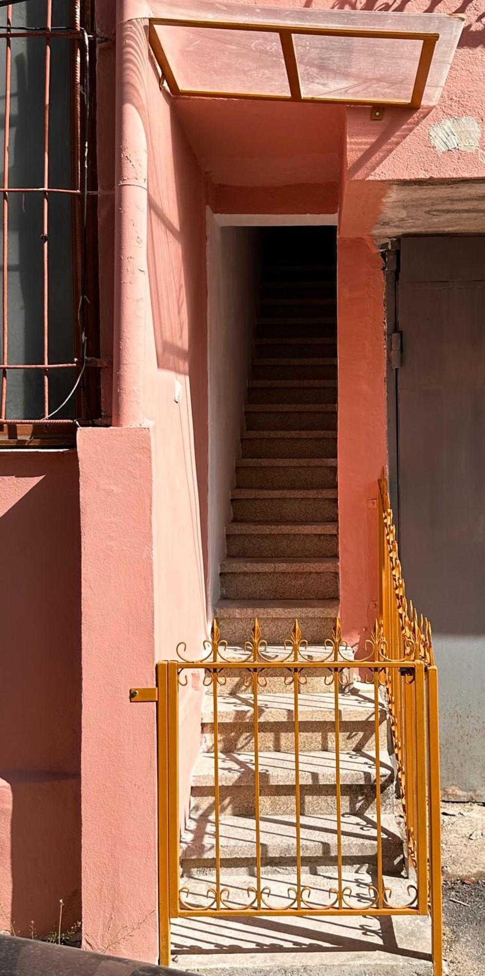 The Magenta Apartament